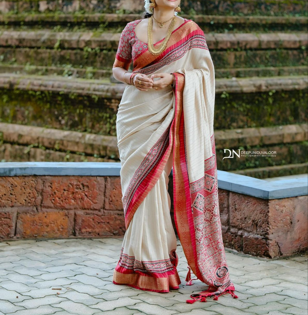 YEA BHI JAANE WALE HEAVY SAREE