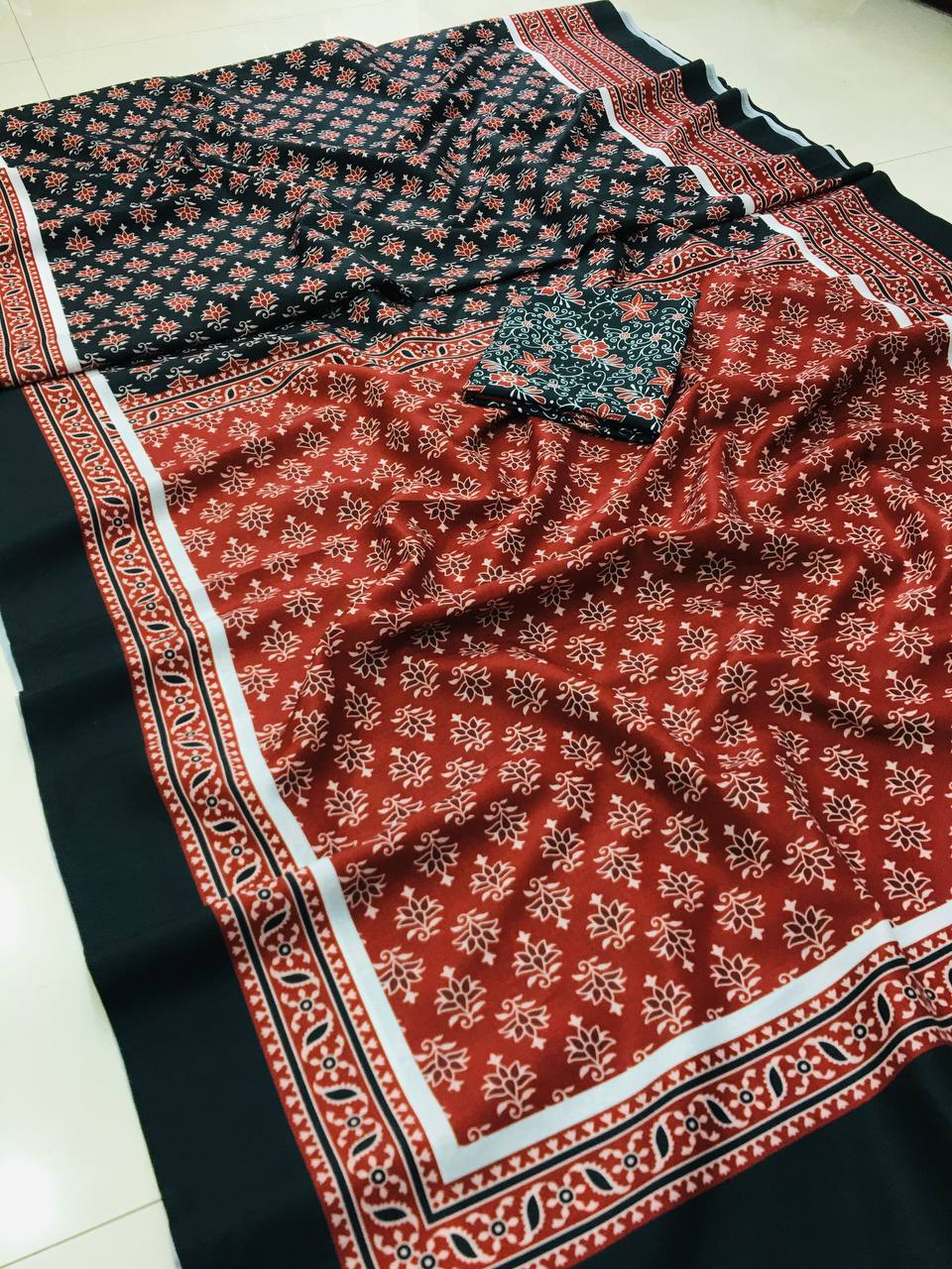 LADKI DEEWANI  WALE PREMIUM COTTON LINEN SAREE