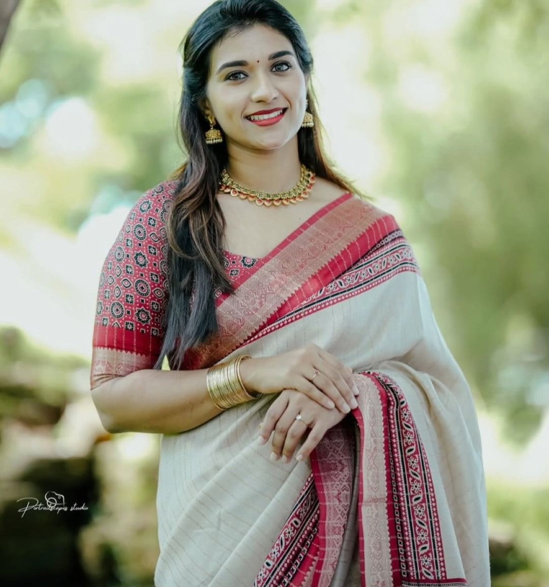 YEA BHI JAANE WALE HEAVY SAREE