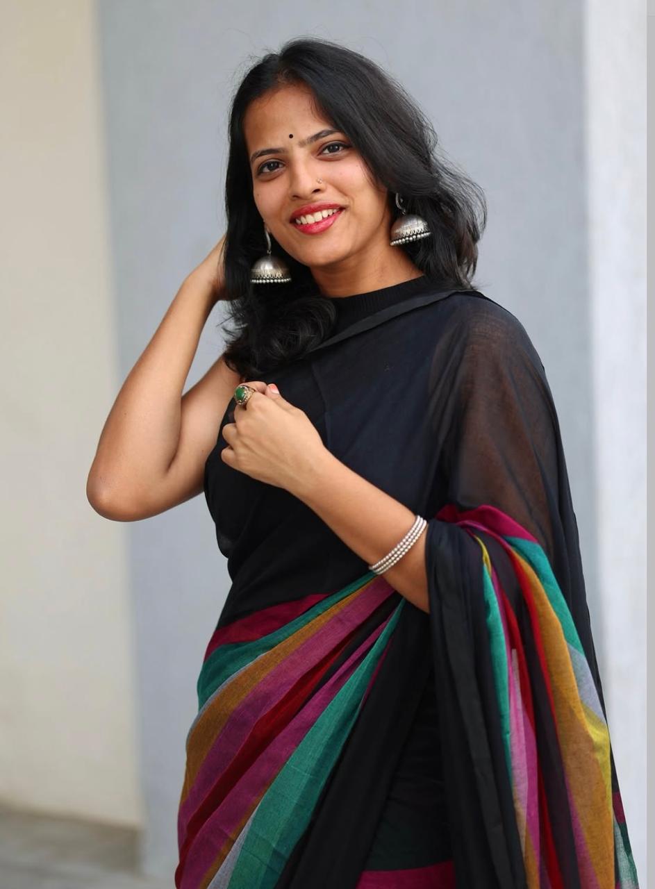 Chunari ke peche WALE PREMIUM LINEN COTTON SAREE